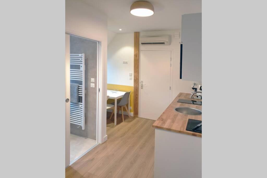 Jaune, Independant, Parking, Wifi Pres De Strasbourg * Ittenheim
